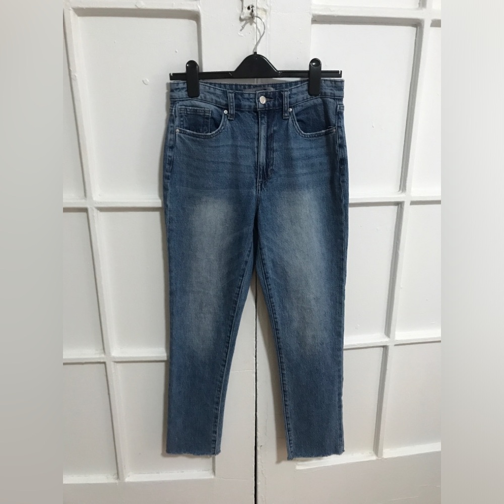 Joe’s Jeans High Rise Straight Medium Wash Fray Hem Ankle Jeans Size 28